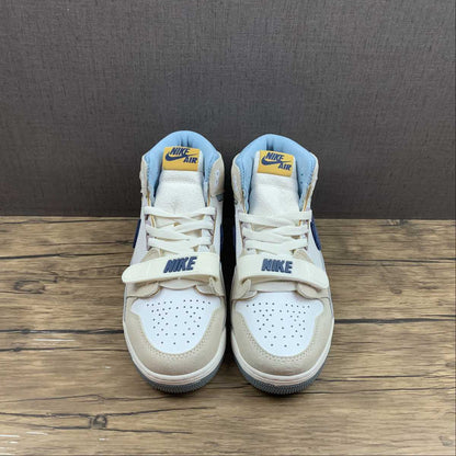 Legacy 312 Corduroy Swoosh