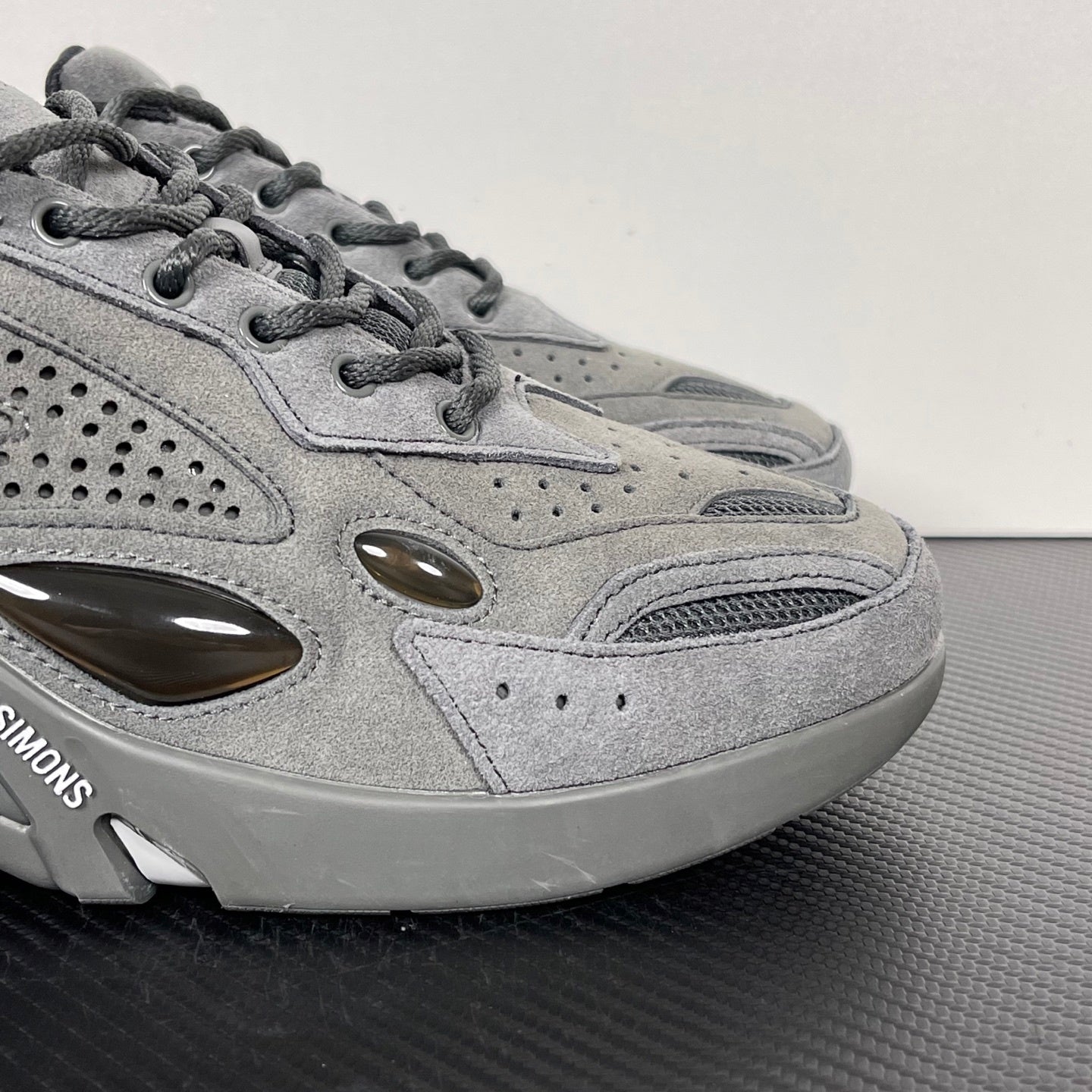 Cylon-21 Grey