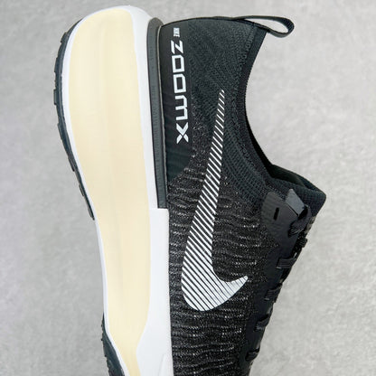 ZoomX Invincible Run Flyknit 3 Black/White