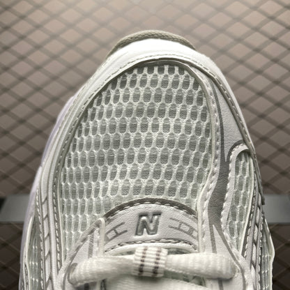 740 all white