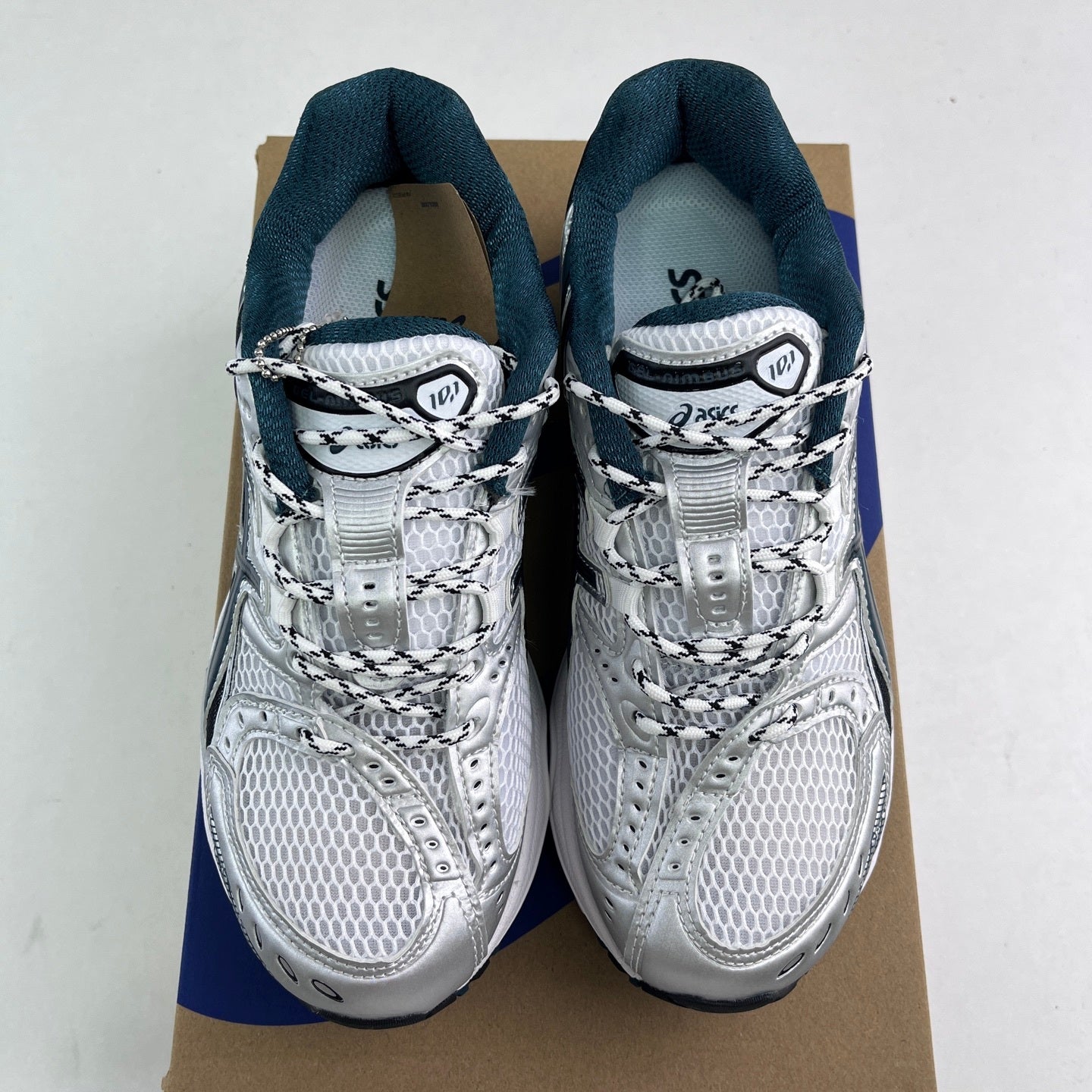GEL-NIMBUS 10.1 Dark Green/White/Black