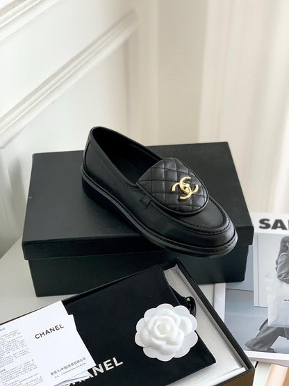 Chanel Black Quilted Flap Turnlock CC