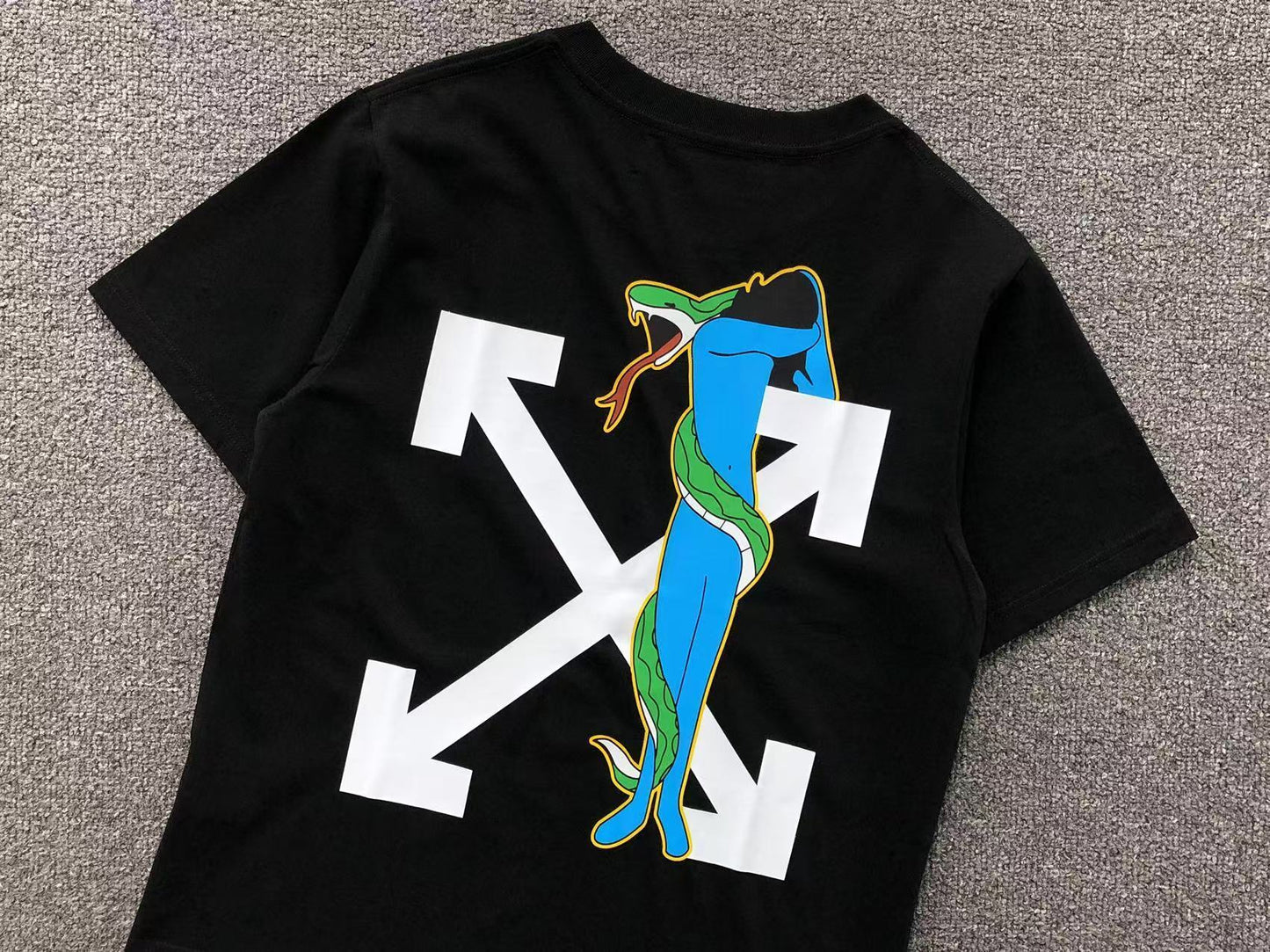 T-shirt Off