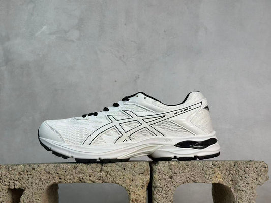 GEL-FLUX 4 White/Black