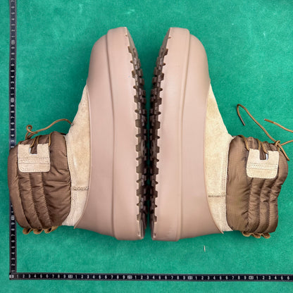 TT UGG CLASSIC MINI Lace-Up Weather