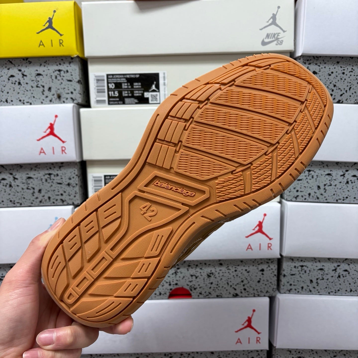 BLG Hamptons Camel