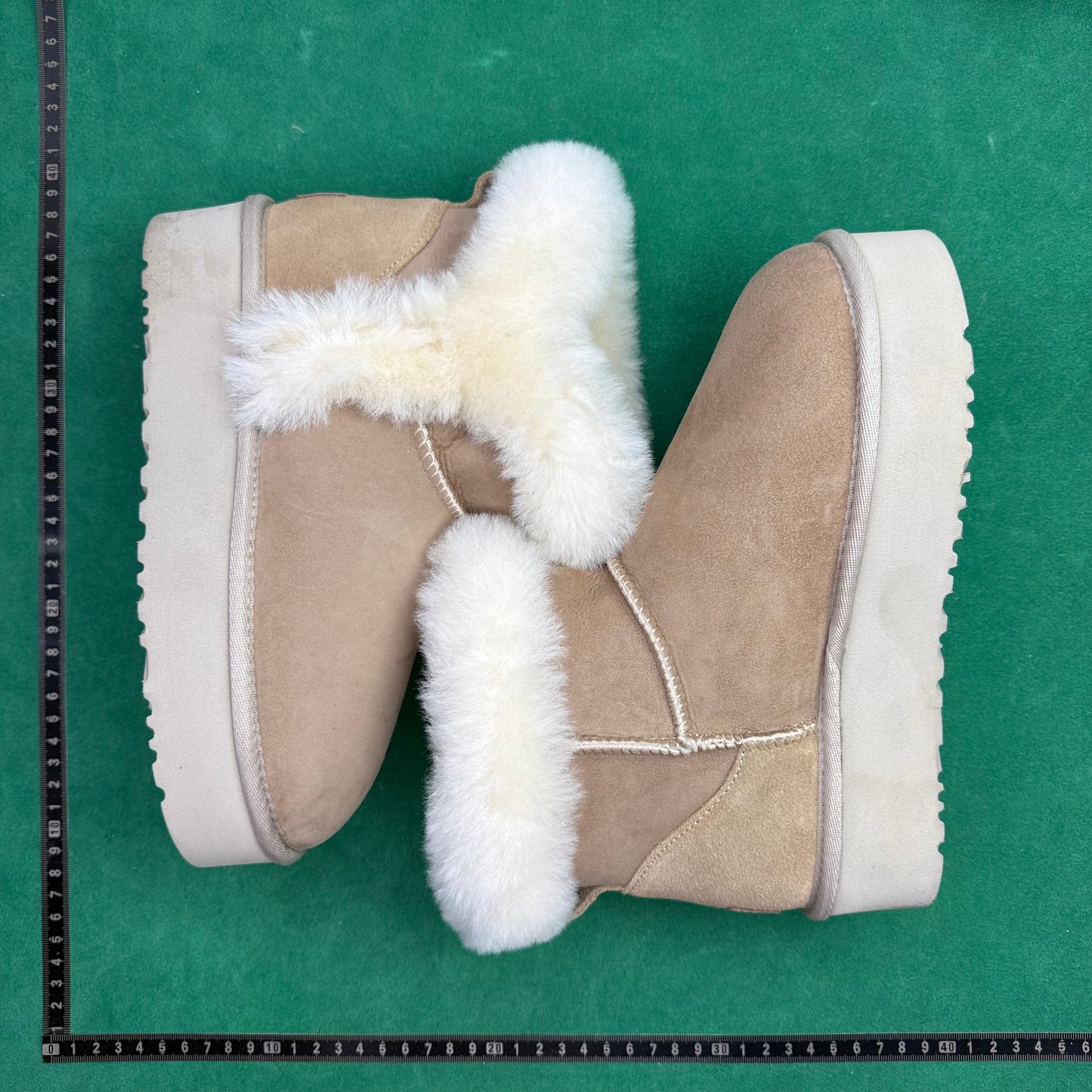 TT UGG