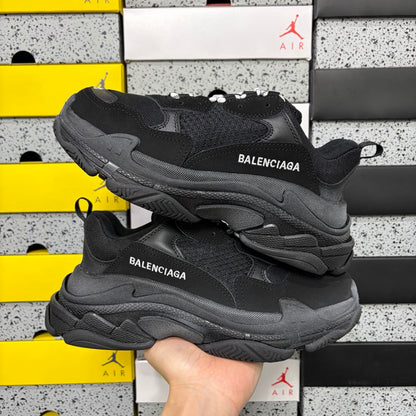 BLG Triple S Black