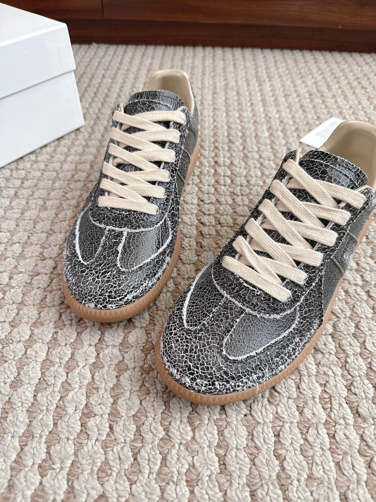 Maison Snake Grey