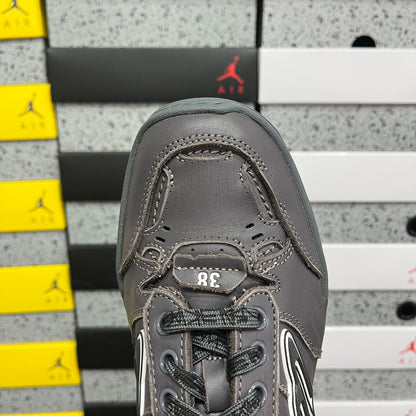 BLG Hamptons Black