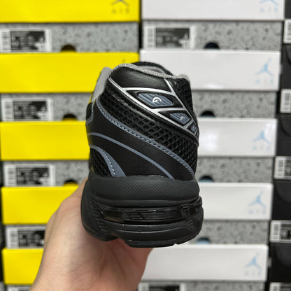 Gel-1130 Black/Pure Silver