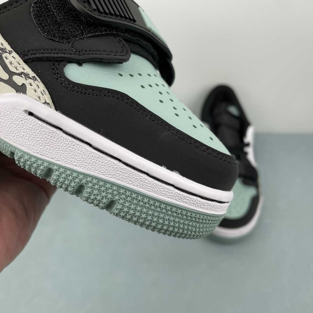 Legacy 312 White Black Neutral Grey Green