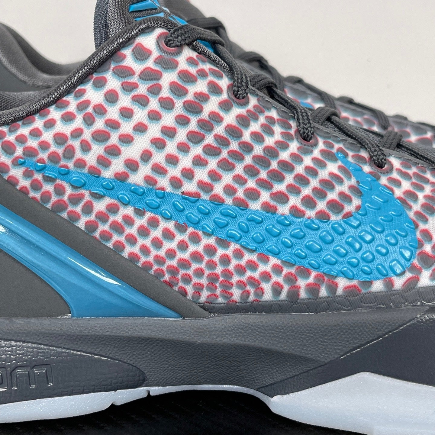 KB6 Protro Grey/Chlorine Blue