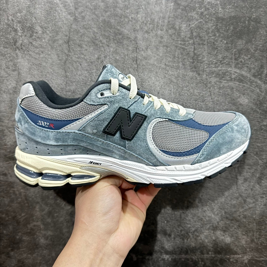 2002 Grey Blue Black