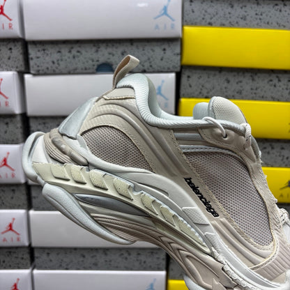 BLG Triple S.2 White/Beige