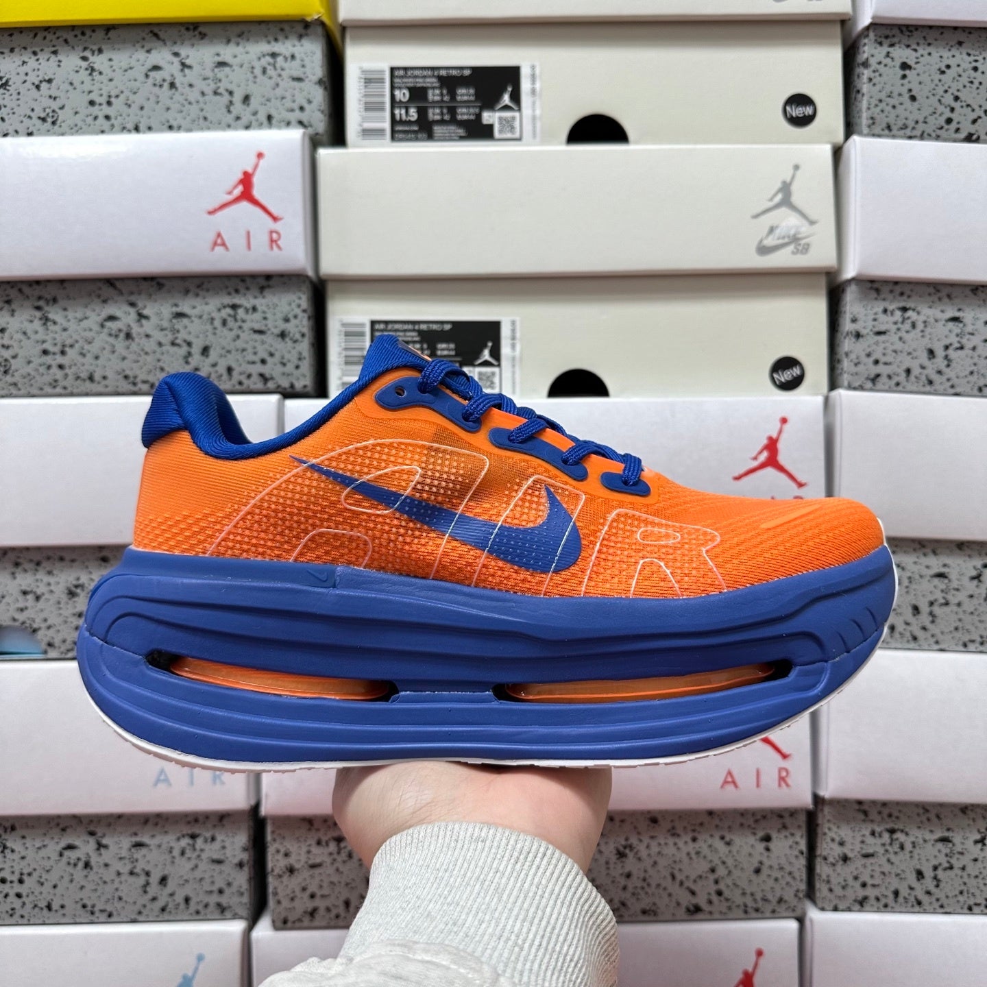 Vomero Premium Orange/Blue