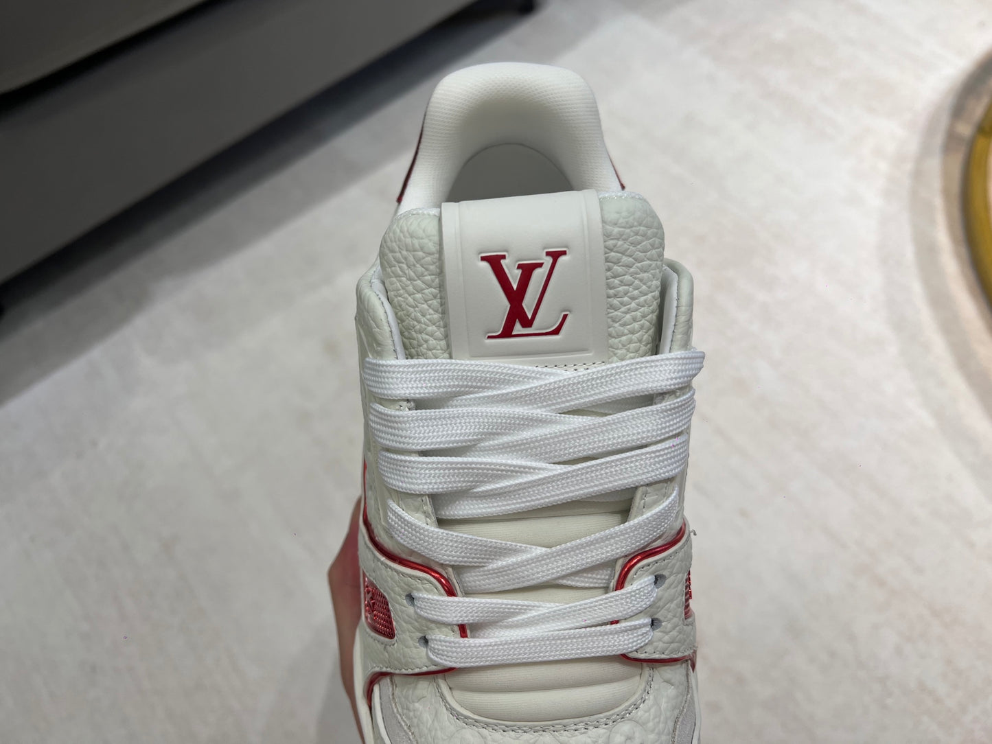 Trainer White and Red
