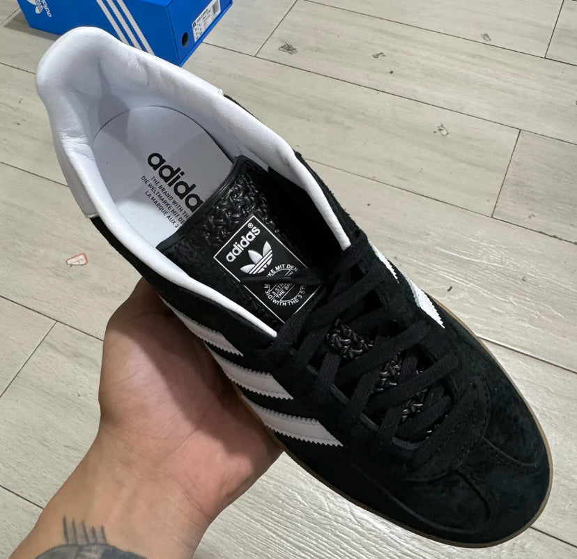 Spezial Black and White