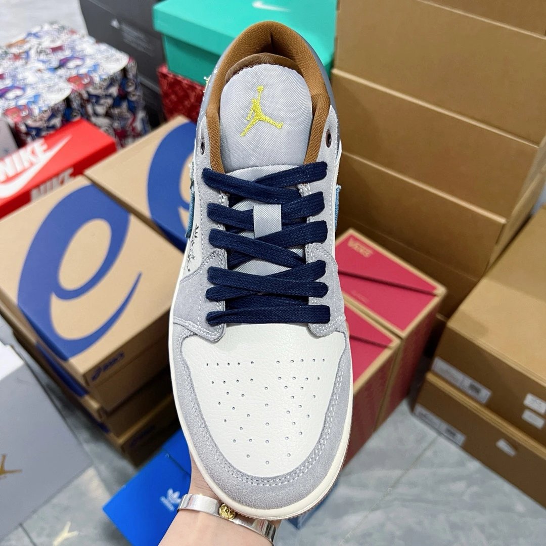 AJ1 Panda