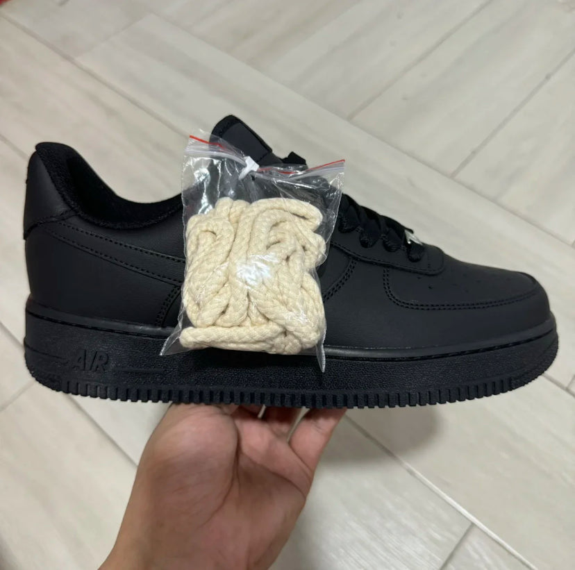 AF1 Black