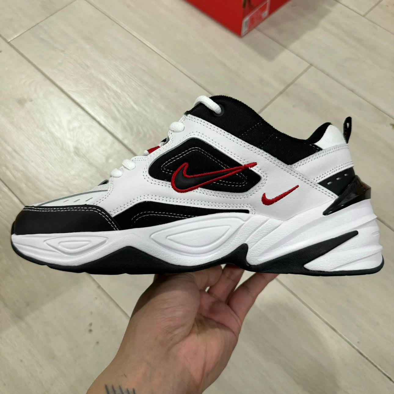 M2K Tekno Black and White