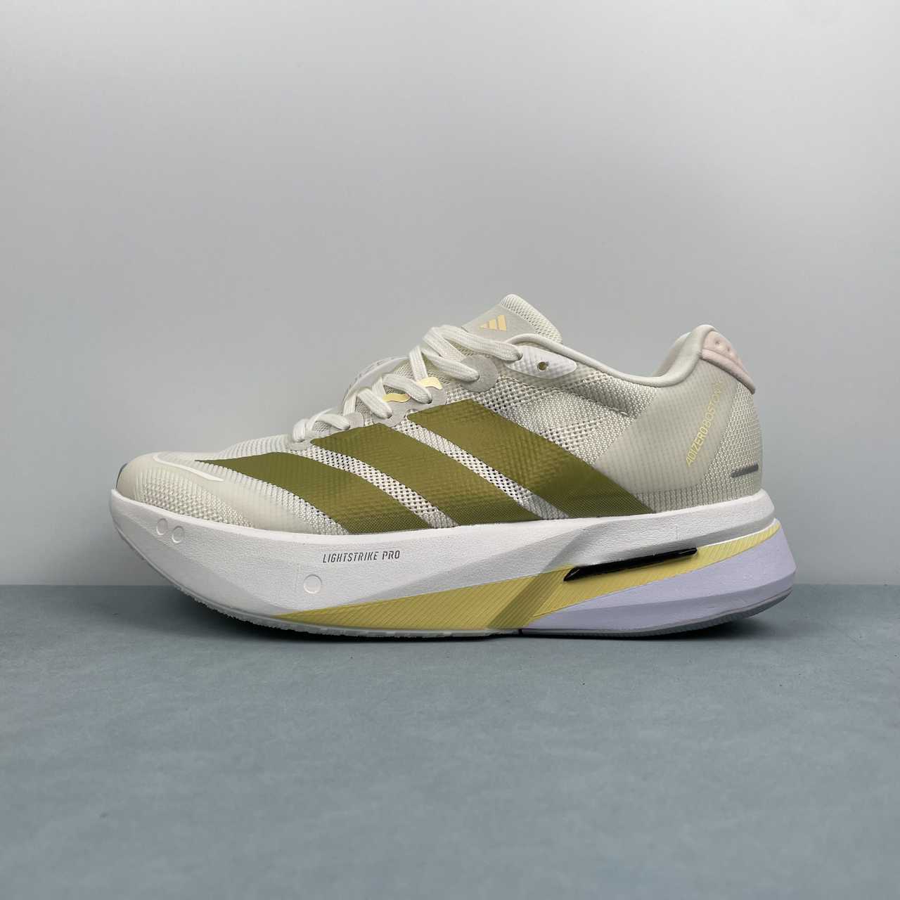 Adizero Boston 13 Beige Gold