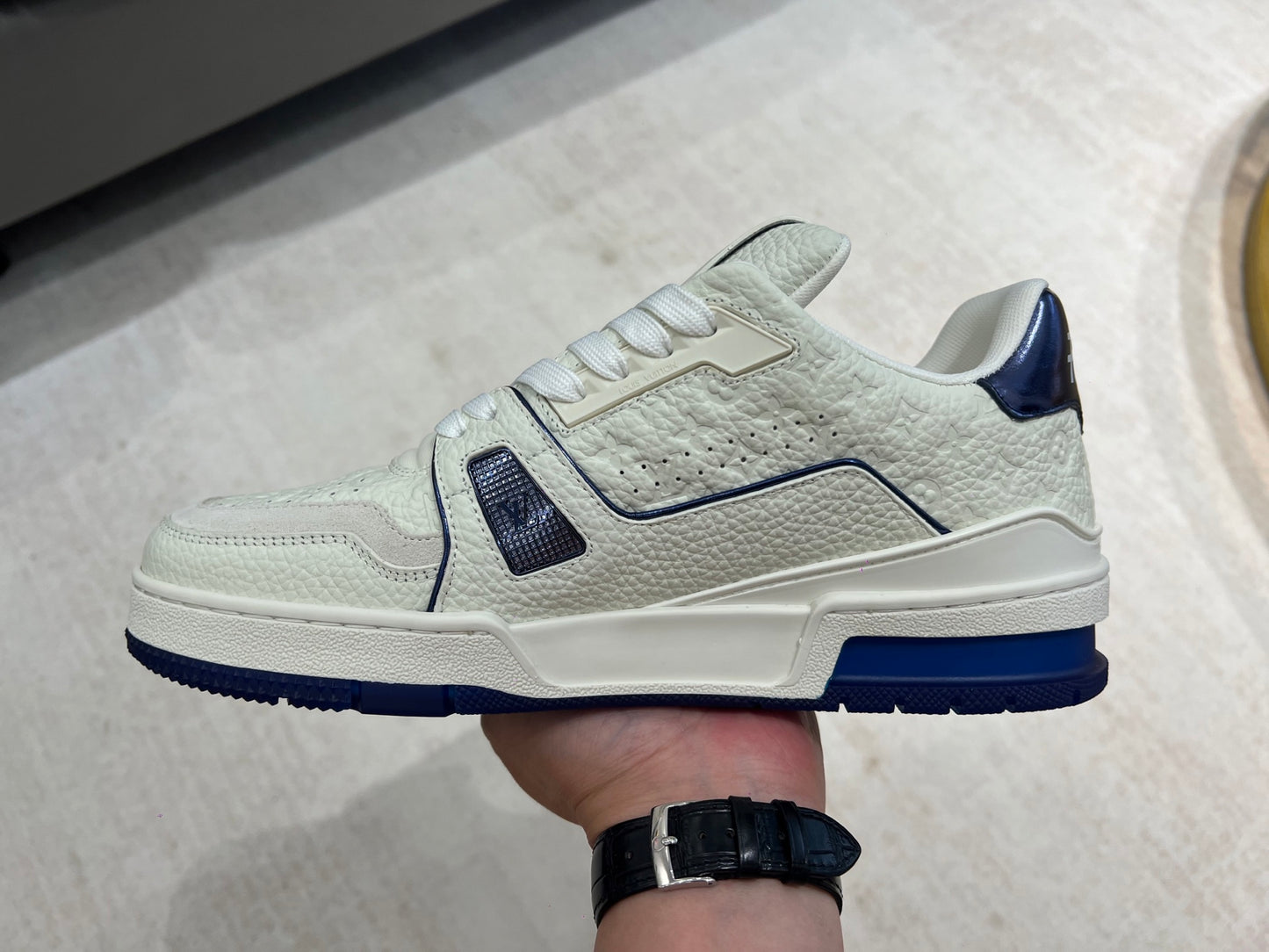 Trainer White and Blue