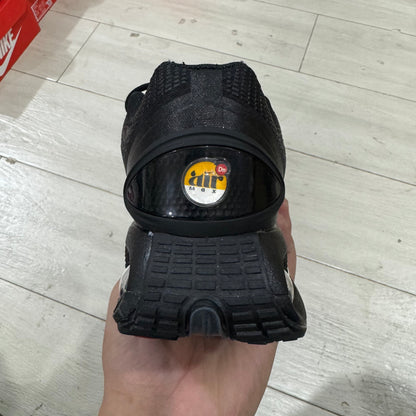 ARM DN All Black