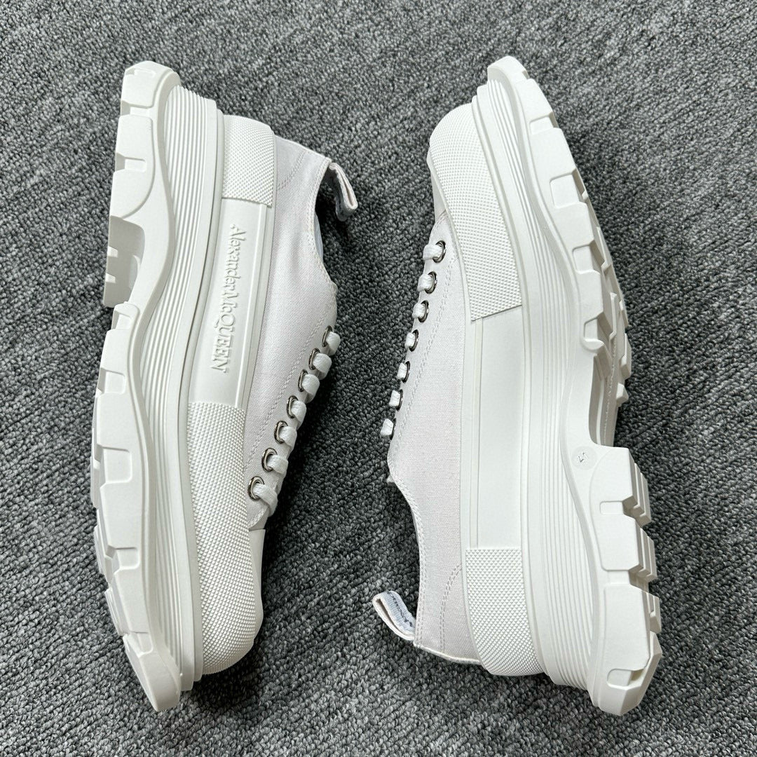 Alexander McQueen All White