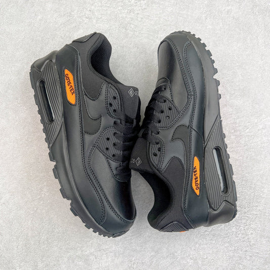 90 Black Goretex