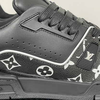 Trainer Black Monogram