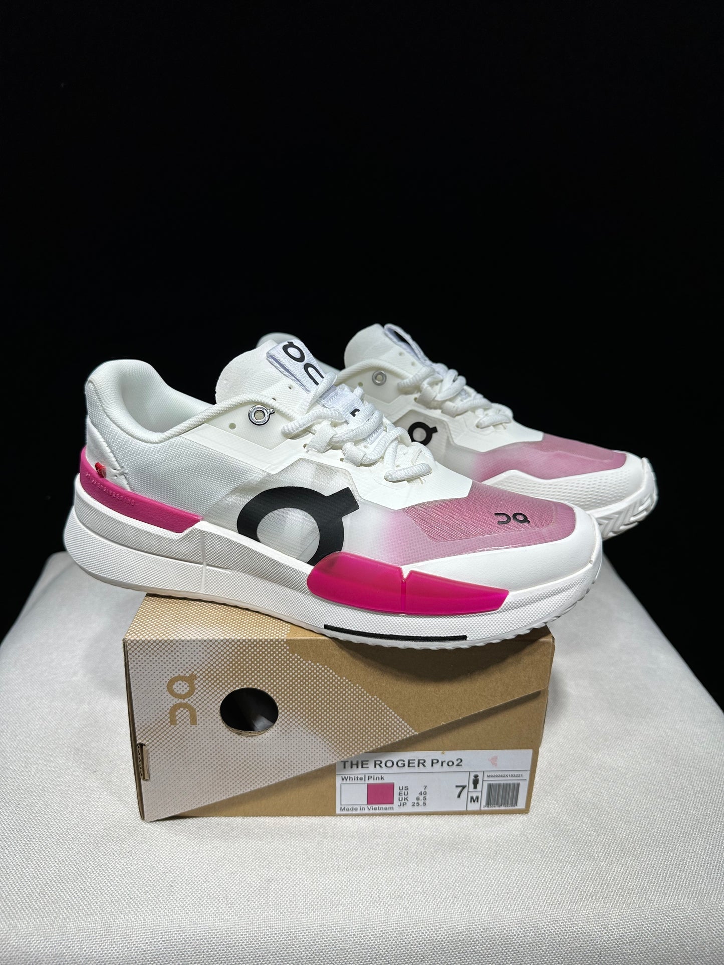 The Roger Pro 2 White Pink