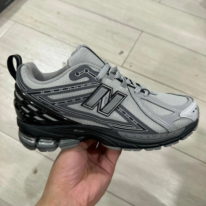 1906 Grey