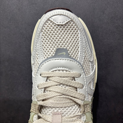 V2K Run Grey Green