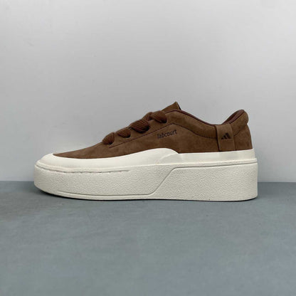 AD LABCOURT Brown White