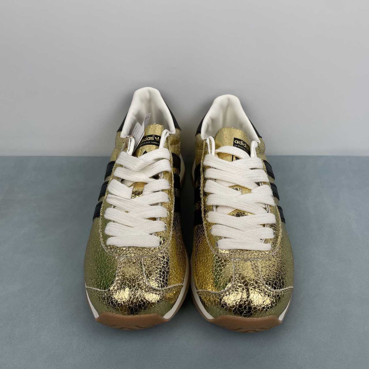 AD COUNTRY OG Gold Black