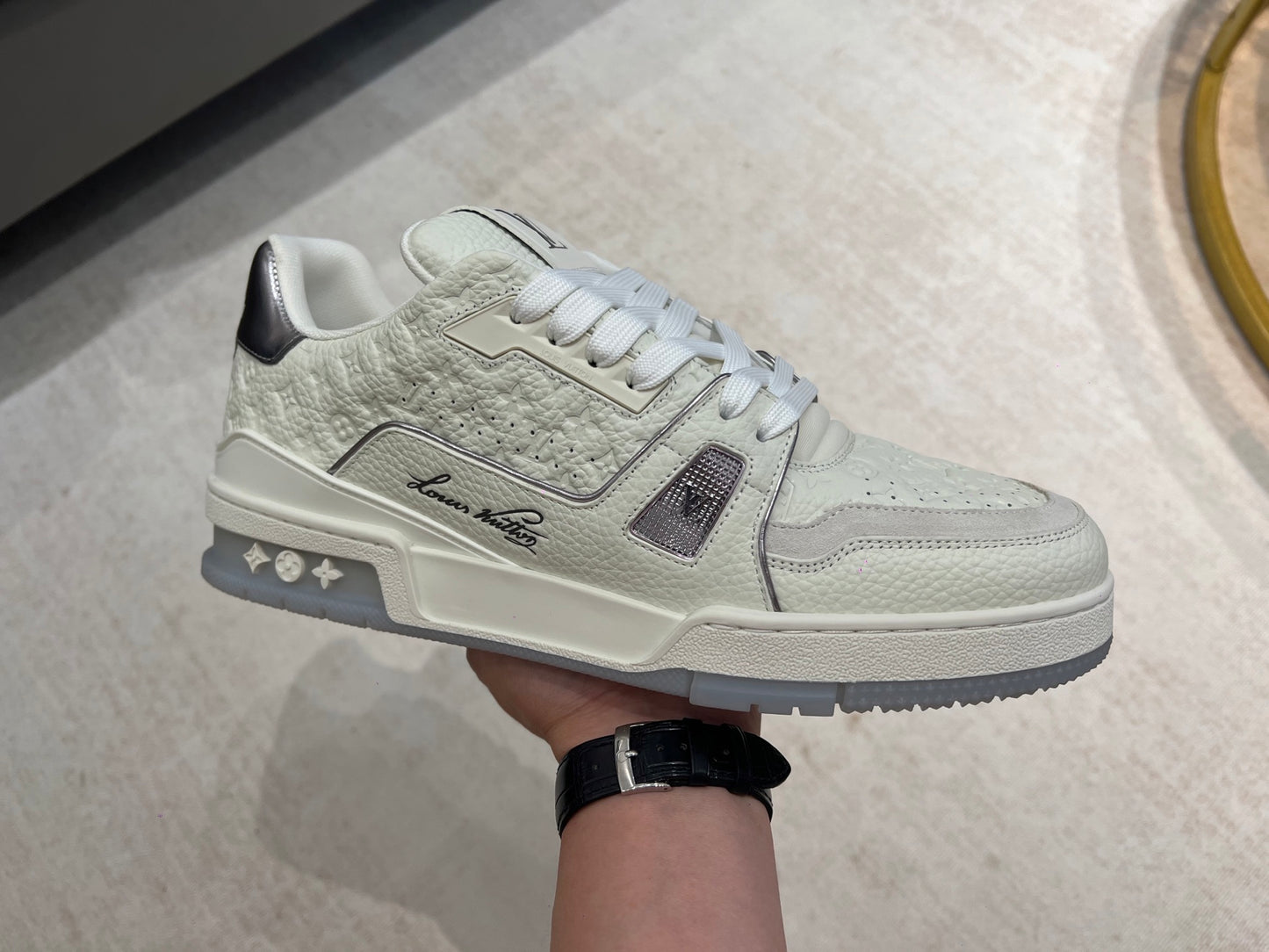 Trainer White and Gray