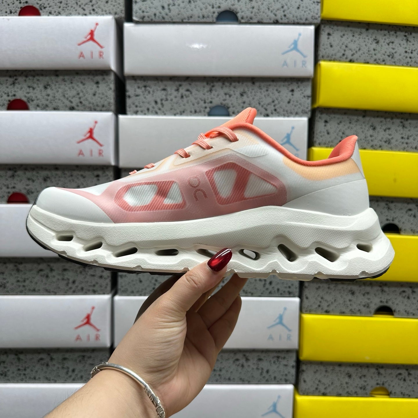 On Running Cloudtilt Remix Rose Orange