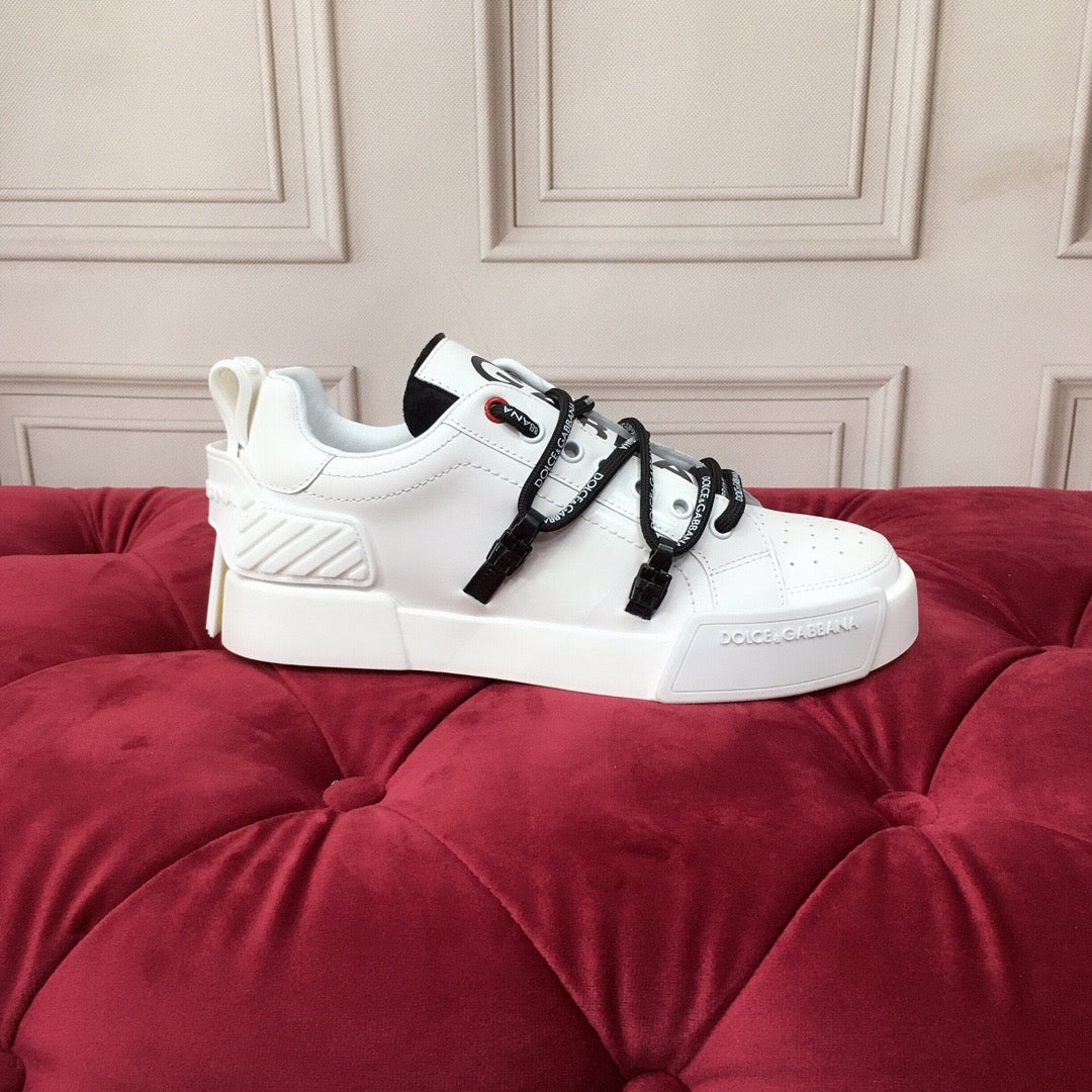 DG White