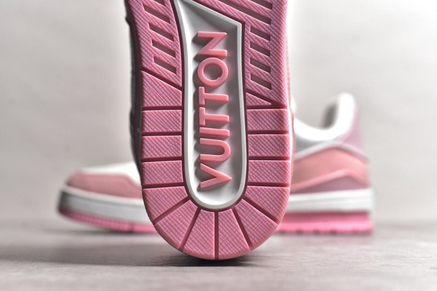 Trainer White and Pink