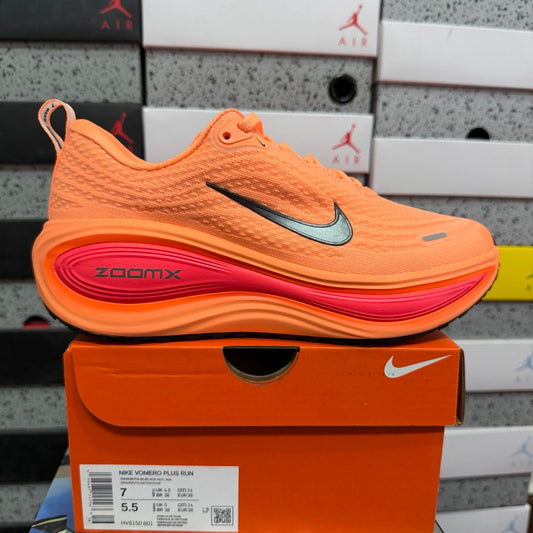 Vomero Plus Orange Pulse