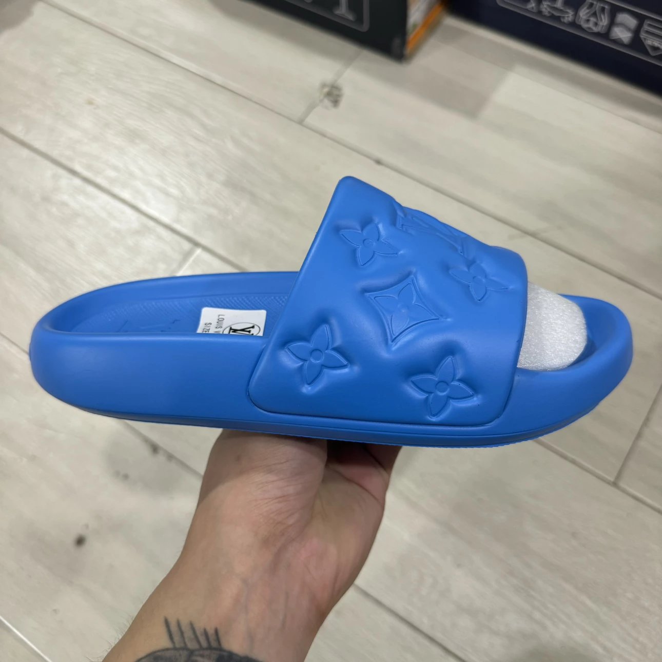 Chinelo Lv Azul
