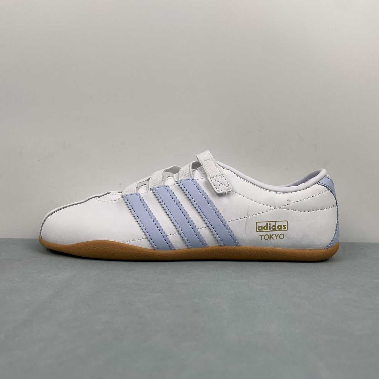 AD TOKYO White Blue