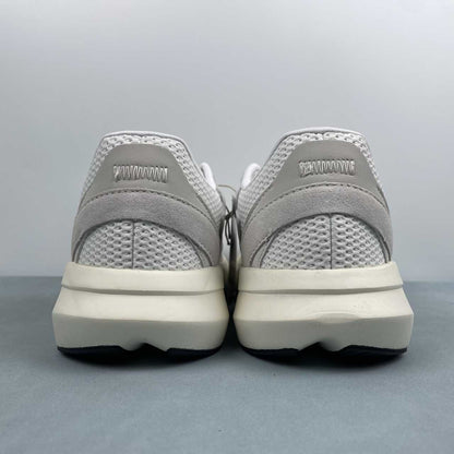 AD LIGHTBLAZE Beige White