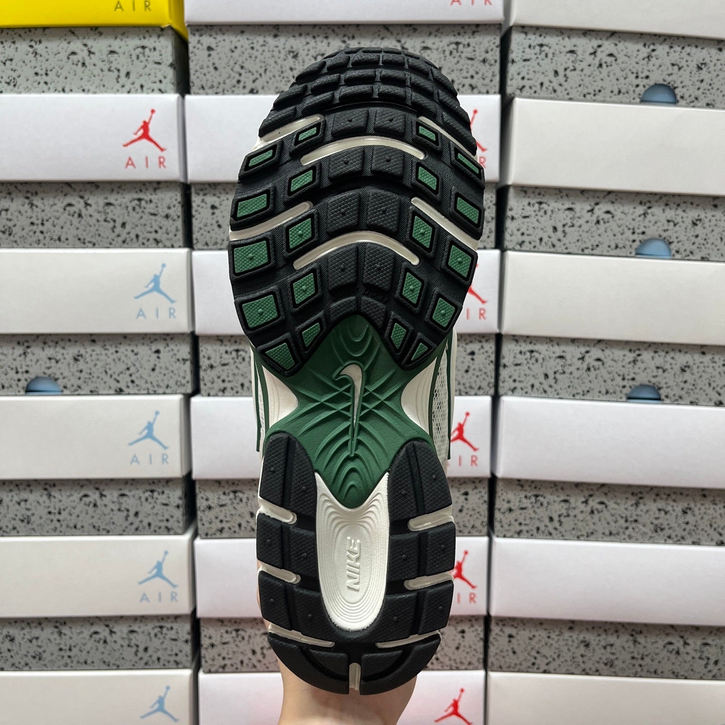V5 RNR Grey/Green