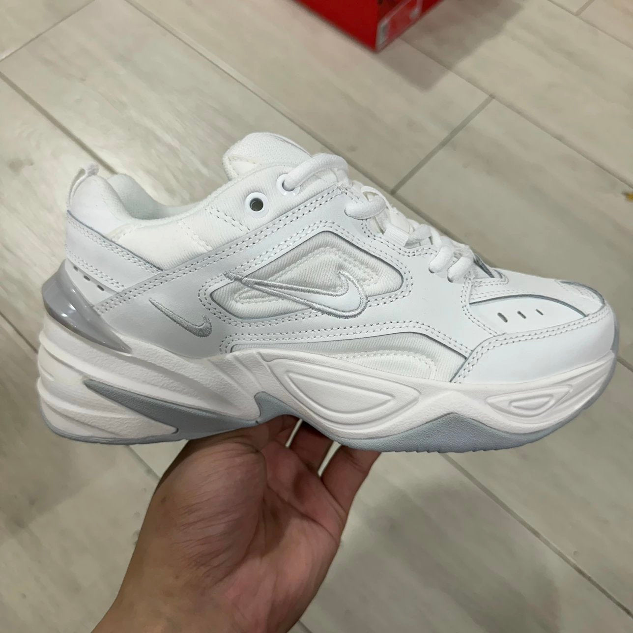 M2K Tekno White