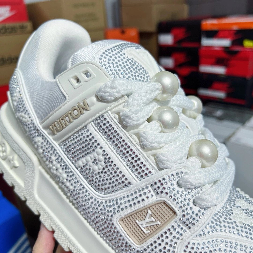 Trainer Creme Cravejado