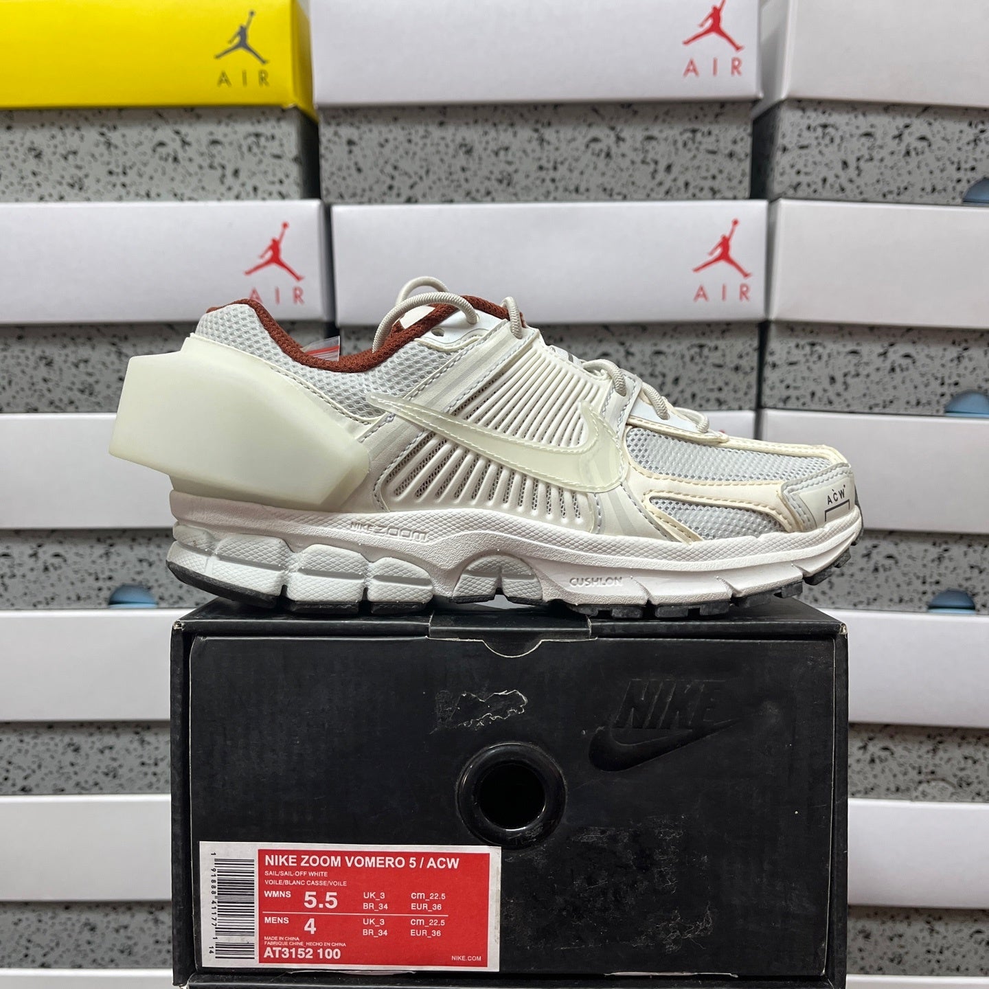 Vomero 5 Salt Off White