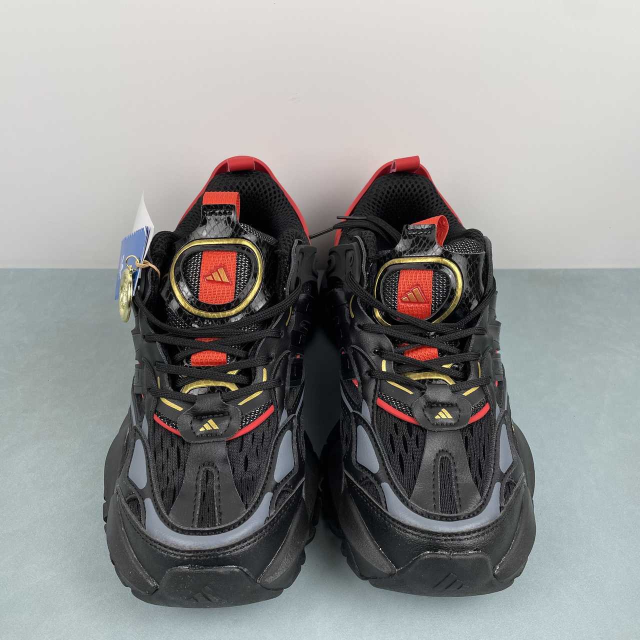 XLG RUNNER DELUXE Black Red Golden