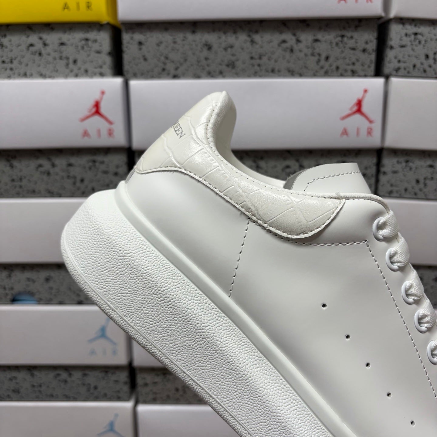 Alexander McQueen Turtle White